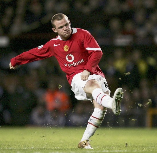 在加盟英超 在加盟英超