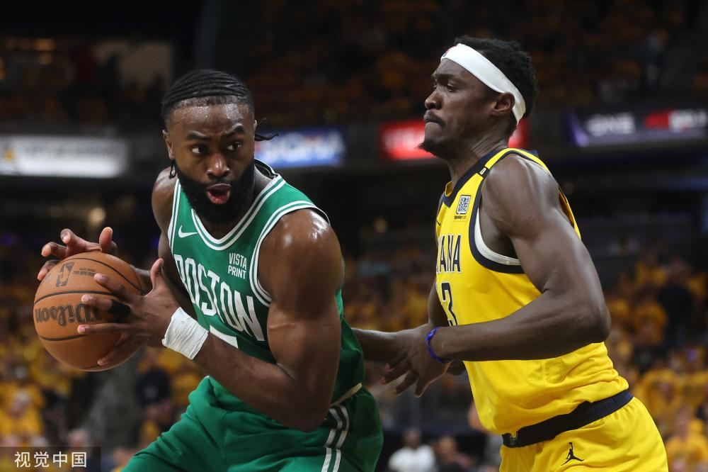 现得相对谨 现得相对谨